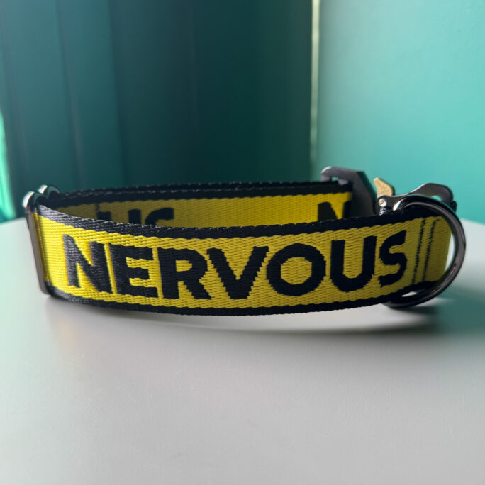 NERVOUS Collar