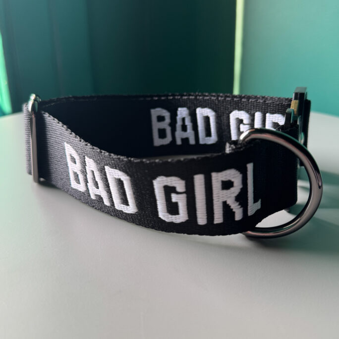 BAD GIRL - Collar